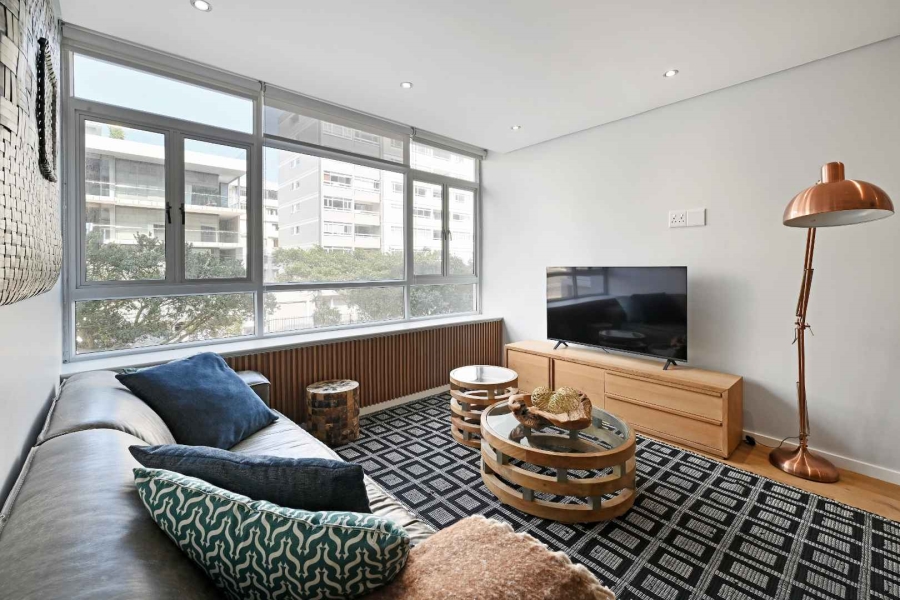 To Let 2 Bedroom Property for Rent in Sea Point Western Cape